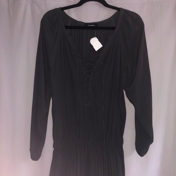 NWT Grey Tie Up Long Sleeve Dress! - Picture 2 of 3